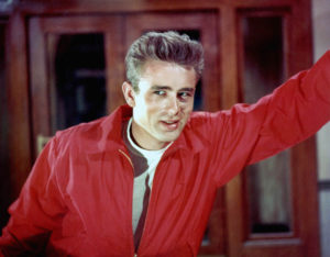 kokkina-thelw-peripoiisi-gynaikeia-pente-ta-thelw-sth-shesh-tous-me-enan-andra-men-mensdaygr