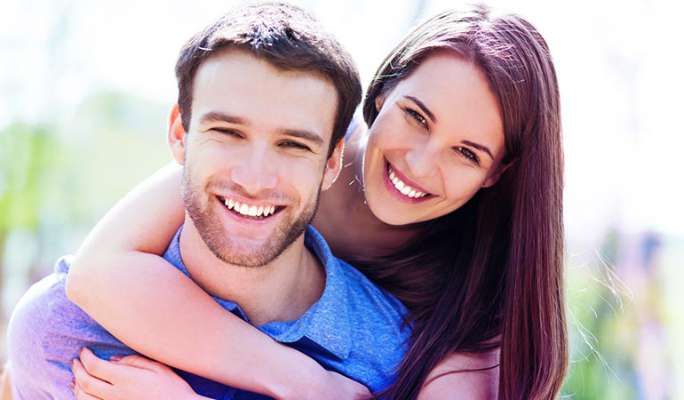 pws-epilogi-gynaikas-kai-zwdio-se-exitarei-analoga-me-ta-astra-mensdaygr