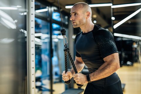 Fast-Fitness-gymnastiki-me-sta-grigora-gia-ton-kathena-mensdaygr